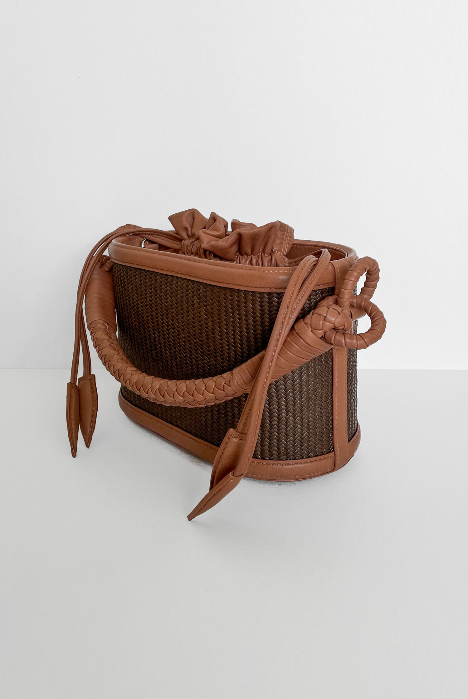 Iraca Basket Bucket, Panela