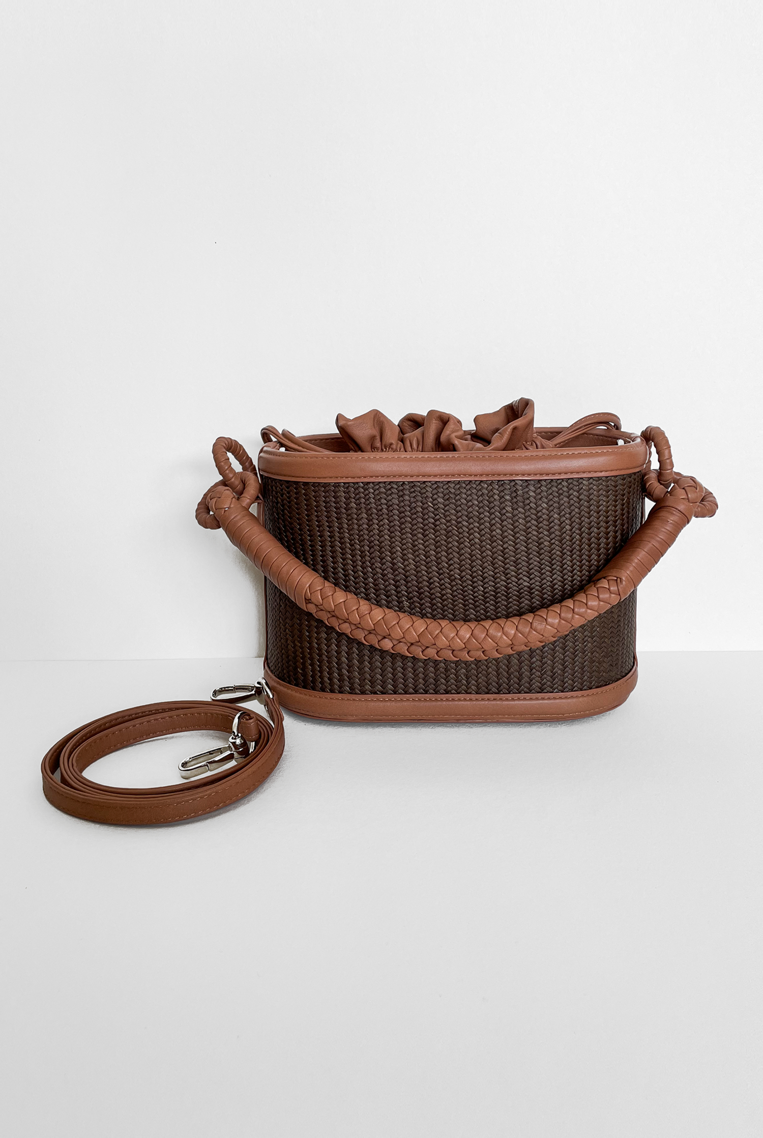 Iraca Basket Bucket, Panela