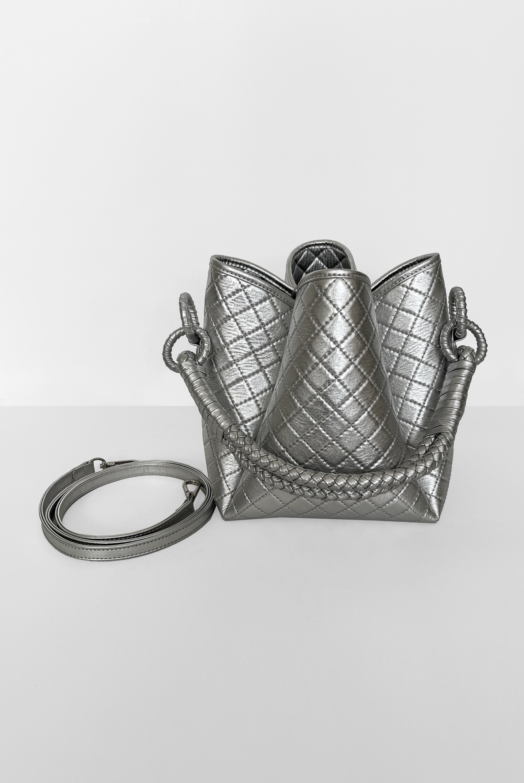 Tulip Bucket Bag, Silver. Limited Edition