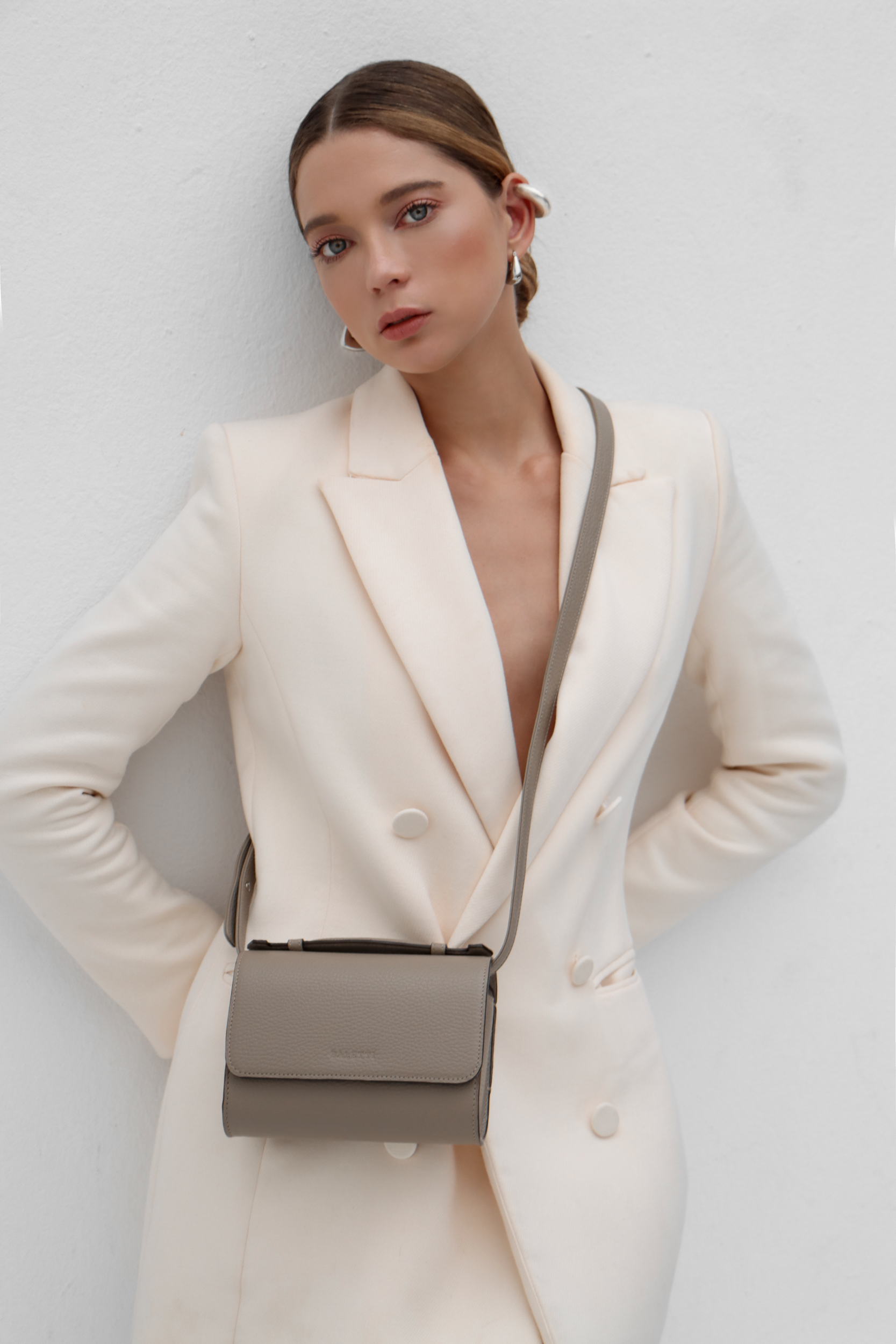 Canvas Belt bag - Taupe (3 in 1 convertible)