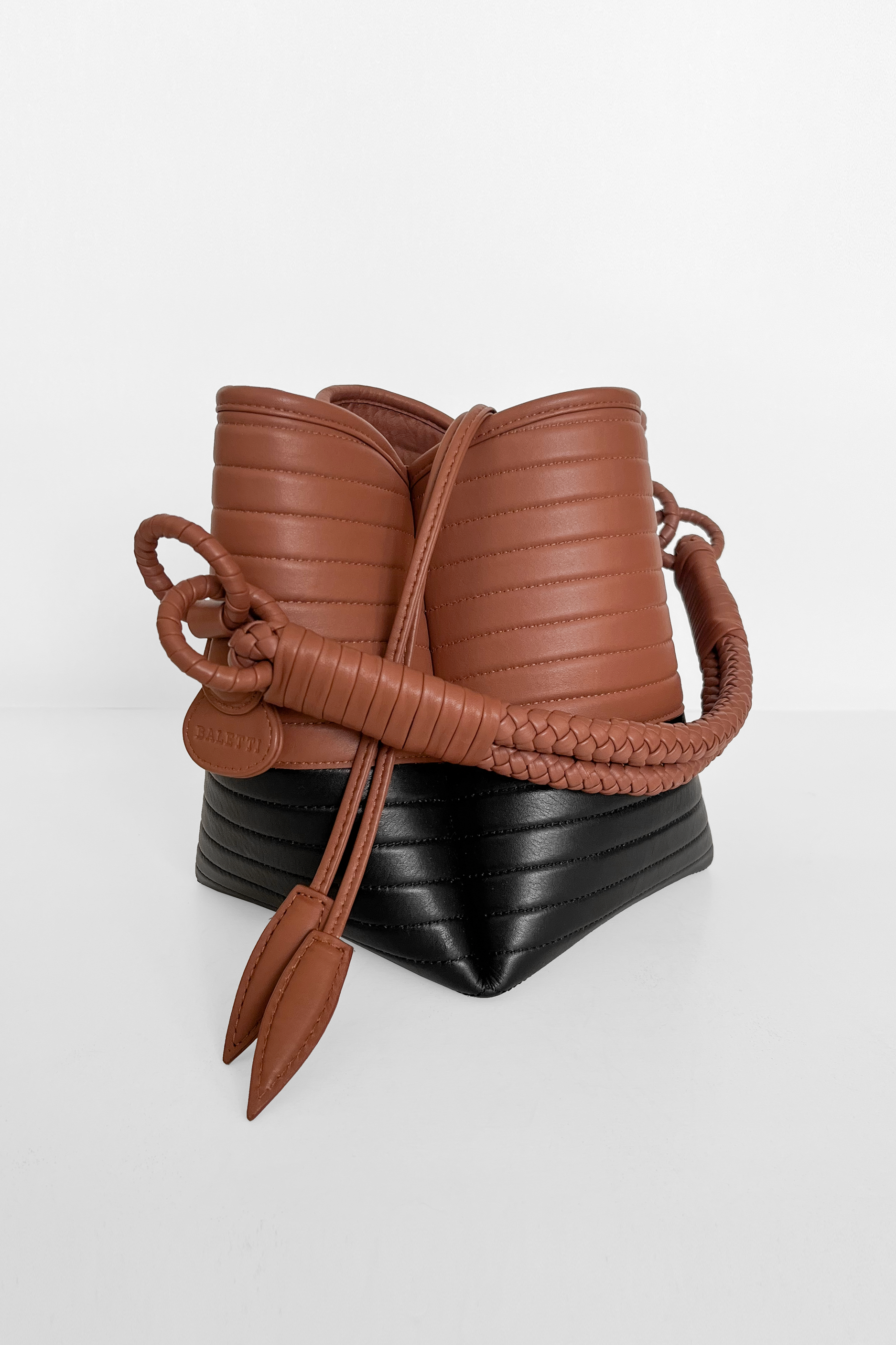 Tulip Oxford Bag, Black & Brandy